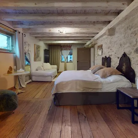 B&B La Cour Pavee Genolier