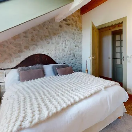 Bed and breakfast La Cour Pavee *